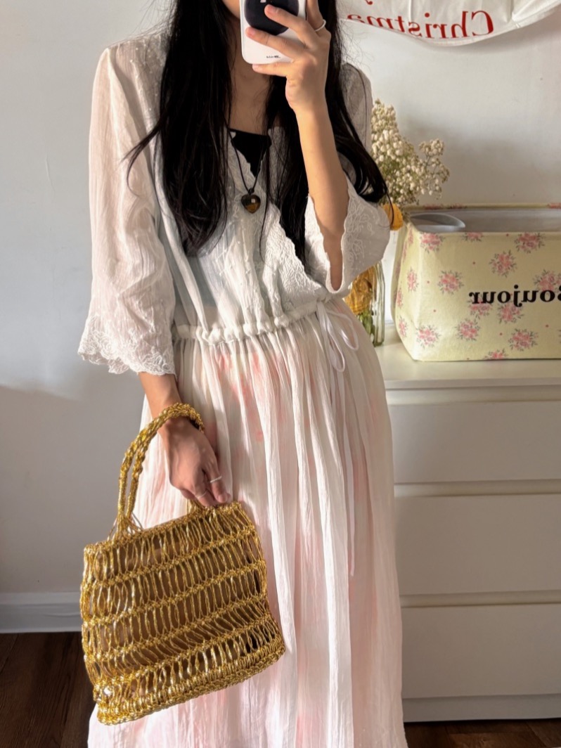 Handmade Woven Tote Bag with Gold and Silver Thread Hollow Design for Vacation and Beach - Image 4