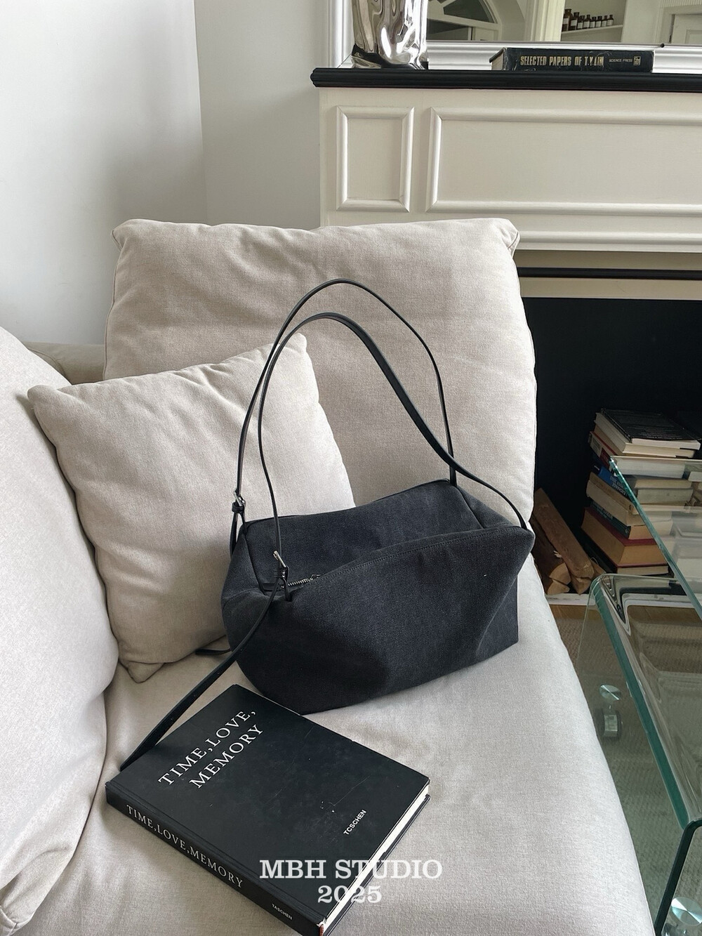 Designer Collaboration Neutral Sand Two-Tone Underarm Tote Bag Large Capacity Commuter Shoulder Bag - Image 4