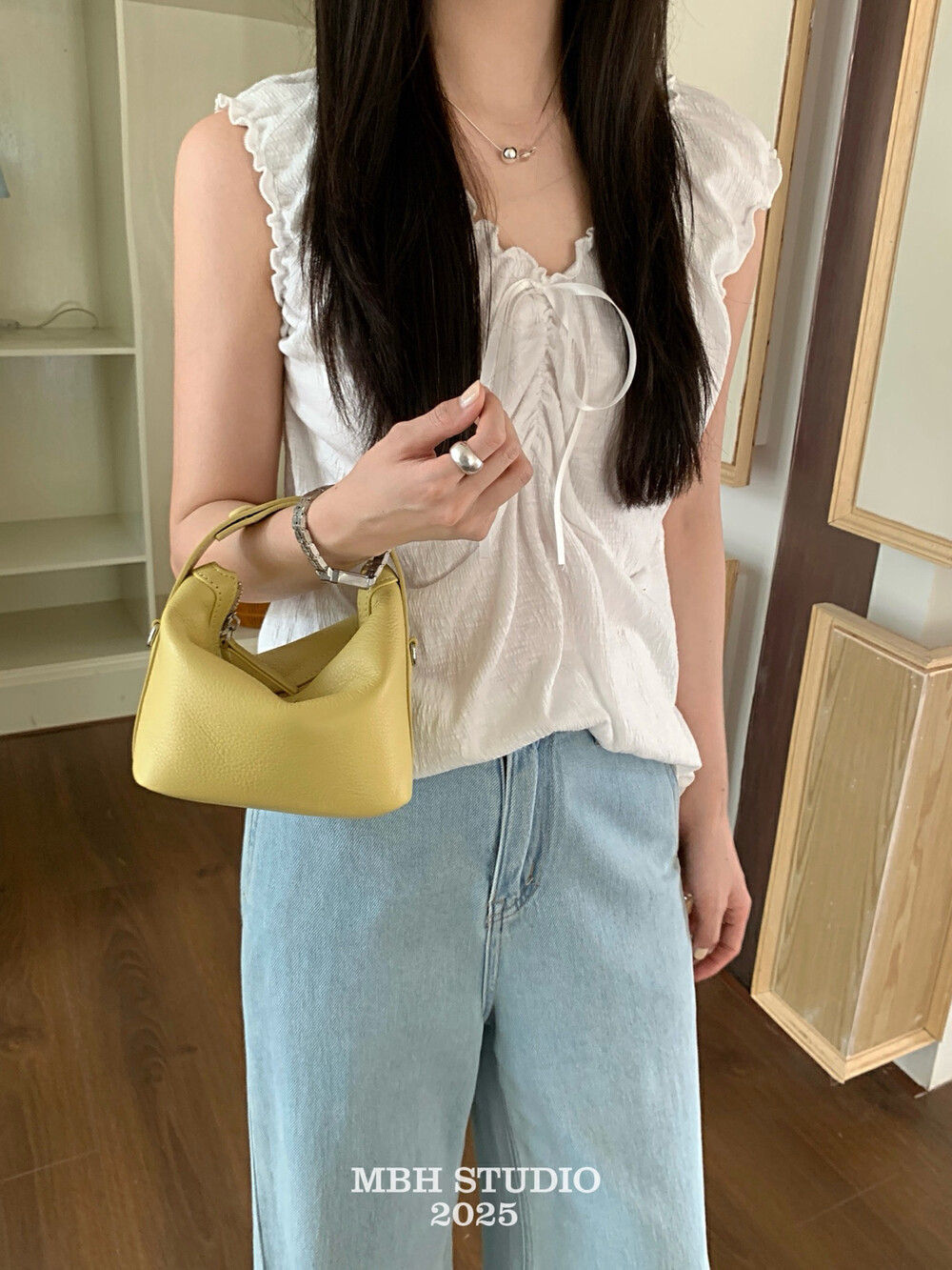 Litchi Grain Genuine Leather Bento Bag Top Layer Cowhide Lock Shoulder Crossbody Handbag with Strap