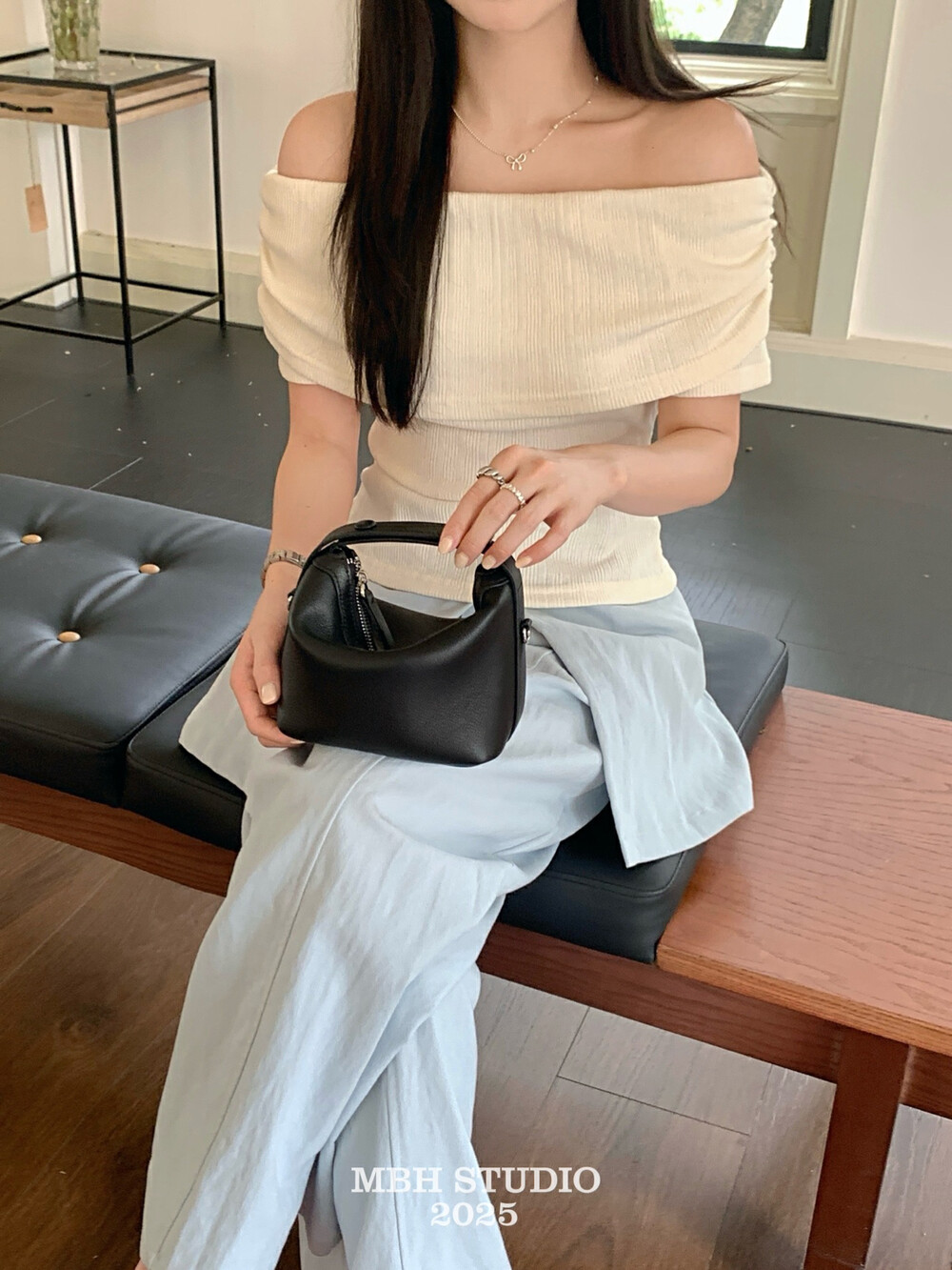 Litchi Grain Genuine Leather Bento Bag Top Layer Cowhide Lock Shoulder Crossbody Handbag with Strap - Image 2