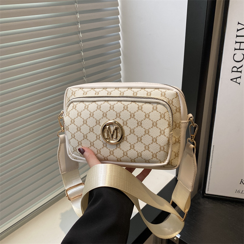 2025 New Trendy One-Shoulder Women's Square Bag PU Zip Crossbody Phone Bag - Image 2